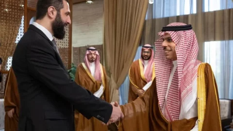 السعودية تدعم سوريا بالنفط الخام