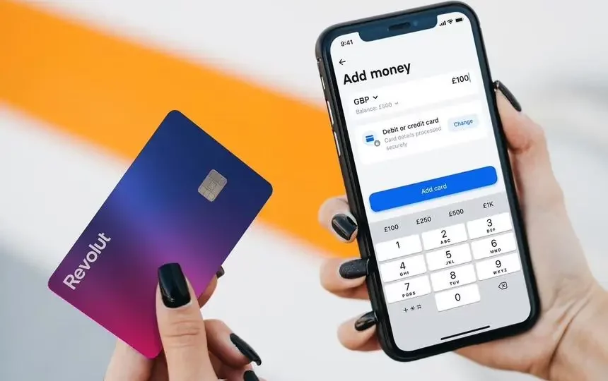 الجواهري يؤكد اهتمام البنك الرقمي البريطاني “ريڤولت” بالسوق المغربية