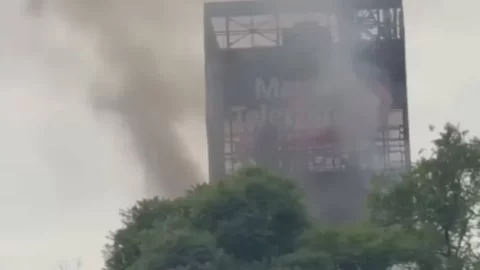 حريق مهول بمقر اتصالات المغرب في مراكش يستنفر السلطات