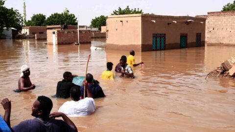 الفيضانات تجبر حوالى 100 ألف شخص على النزوح جنوب السودان