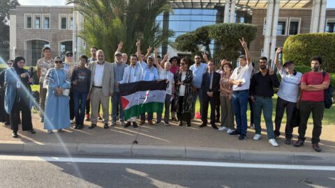 حقوقيون يتظاهرون أمام الخارجية للإفراج عن غالي وبنضراوي من السجون الإسرائلية