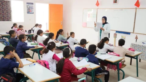 في يومه العالمي.. مؤسسة الفقيه التطواني: الاحتفال الحقيقي بالمدرس  في تمكينه من أدوات الكرامة