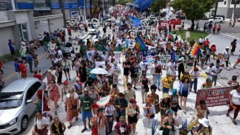 مسيرة كبيرة دفاعا عن المناخ في بيليم البرازيلية