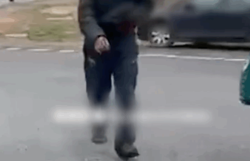 حافلة تُنزل عشرات المختلين والمتشردين بمدخلي الجديدة وأزمور