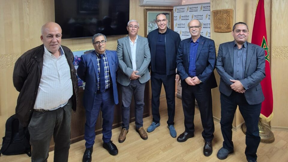 نقابيون ومهنيون يطالبون بإعادة مشروع قانون “مجلس الصحافة” إلى طاولة الحوار