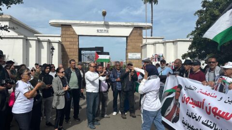 حقوقيون وسياسيون يودعون سيون أسيدون بالدارالبيضاء