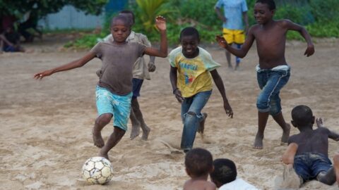 جزر القمر.. منتخب صاعد بقوة وأرخبيل أنهكته الانقلابات
