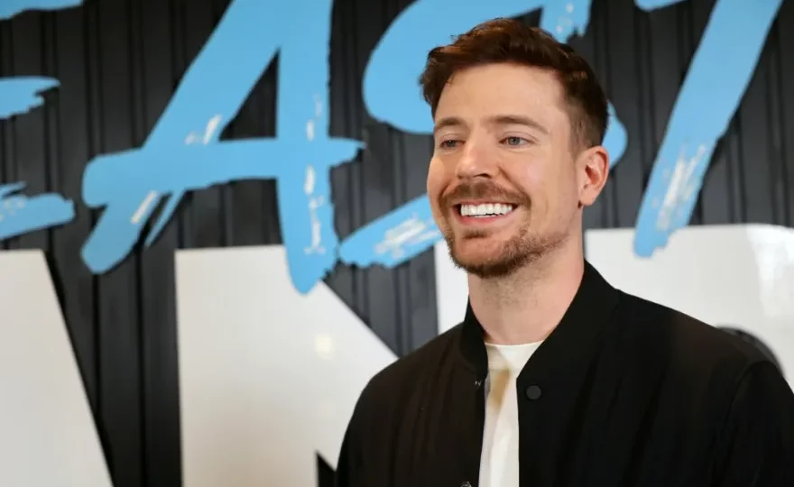 “مستر بيست” يفتتح مدينة ألعاب موقتة في السعودية