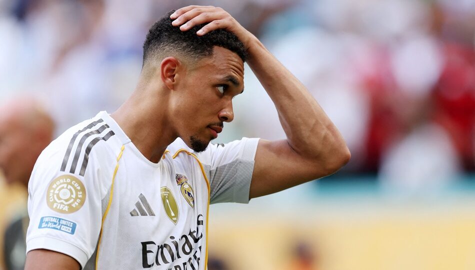 أرنولد بدأ يتأقلم مع ريال مدريد بحسب مدربه ألونسو