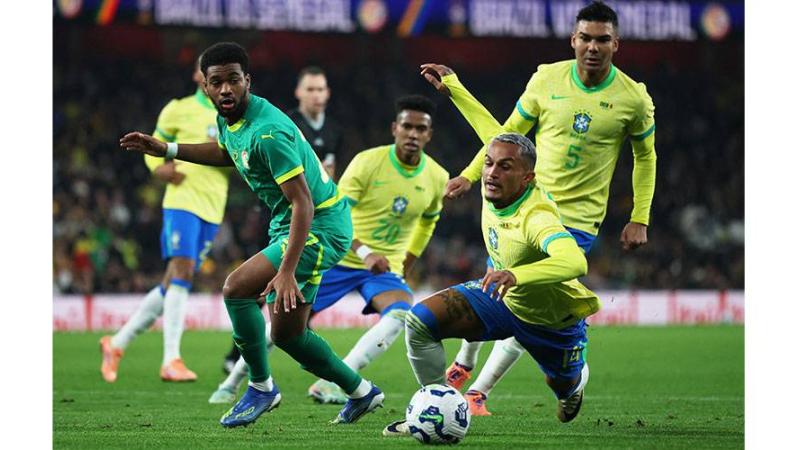 إستيفاو وكازيميرو يقودان البرازيل للفوز على السنغال وديا