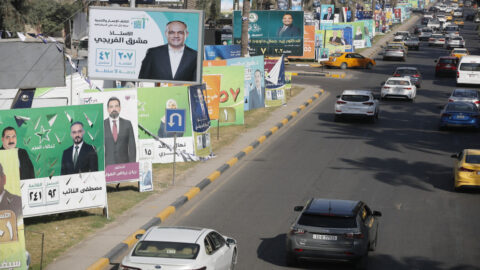 العراقيون ينتخبون برلمانا جديدا تترقبه طهران وواشنطن