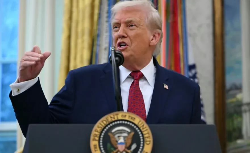 بي بي سي ستدافع عن نفسها بعد مطالبة ترامب بعشرة مليار دولار كتعويض