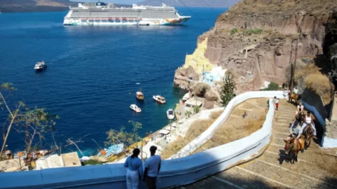 اليونان تتوقع أن تكون 2025 “سنة قياسية جديدة” للسياحة