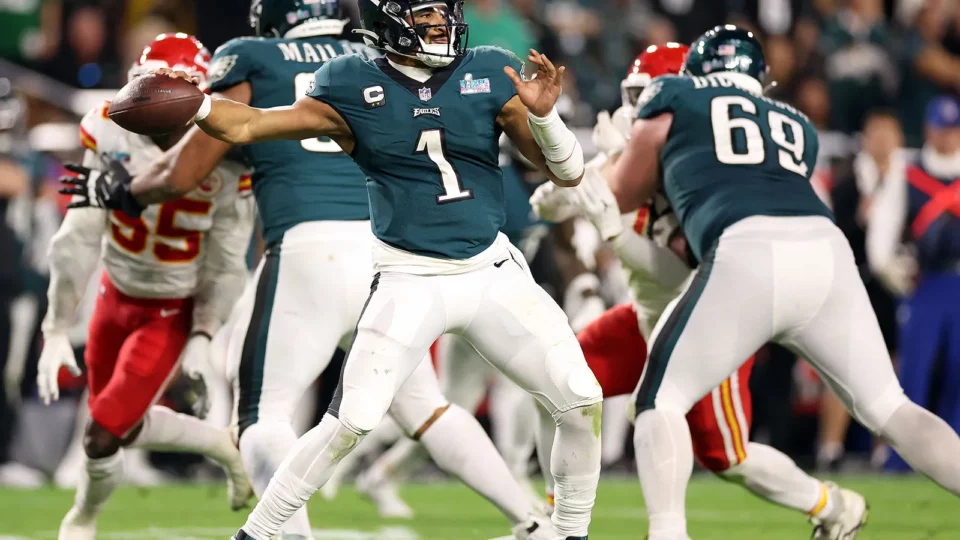 ترامب يريد إعادة تسمية كرة القدم الأميركية