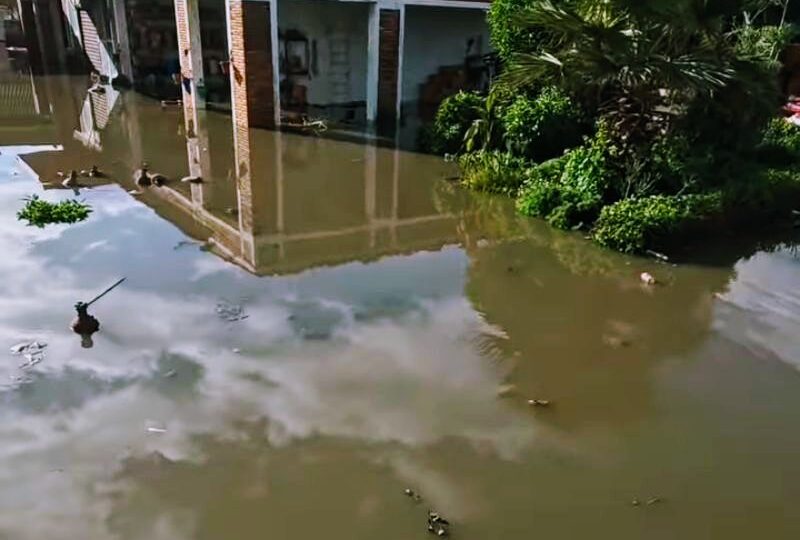 الفيضانات تحاصر “الطيانة” ضواحي الدار البيضاء والمتضررون يطالبون بالتعويض