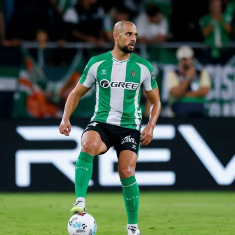 سفيان أمرابط يعود إلى التداريب بعد خضوعه لعملية جراحية