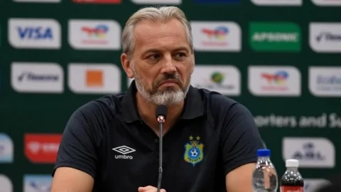 مدرب الكونغو: لدينا مجموعة منسجمة وسنلعب أمام السنغال من أجل الفوز