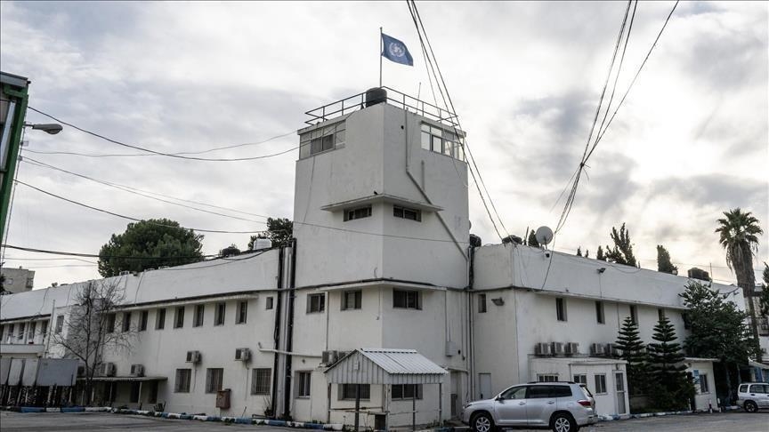 الاحتلال يقتحم ويفتش مقر “أونروا” المغلق بالقدس الشرقية