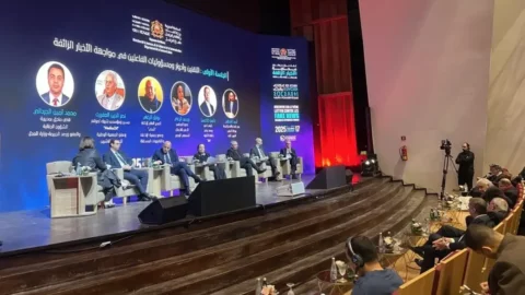 من المدرسة إلى المنصات الرقمية.. خبراء يناقشون مقاربات مواجهة الأخبار الزائفة