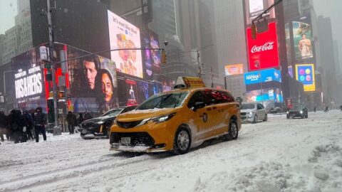 عاصفة تودي بعشرة أشخاص على الأقل في الولايات المتحدة
