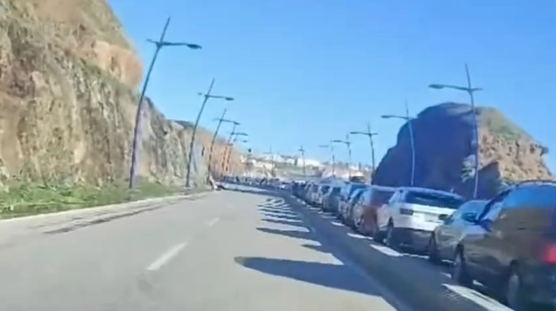 مواطنون ينتظرون ليلة كاملة.. أزمة معبر “باب سبتة” تتفاقم خلال عطلة نهاية السنة