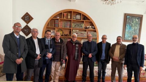 ابن كيران يعتبر مشروع قانون “مجلس الصحافة” مسًّا خطيرًا بالمكتسبات التاريخية للصحافة المغربية