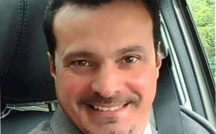 ضجيجُ الأرائك وعرقُ الميادين.. لماذا يُرعبهم النجاح المغربي؟