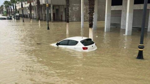 الأوضاع تسوء في القصر الكبير.. الملك يعطي تعليماته لتدخل الجيش لإيواء المتضررين