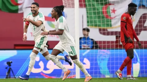 الجزائر تُنهي الدور الأول من كأس إفريقيا المغرب 2025 بالعلامة الكاملة