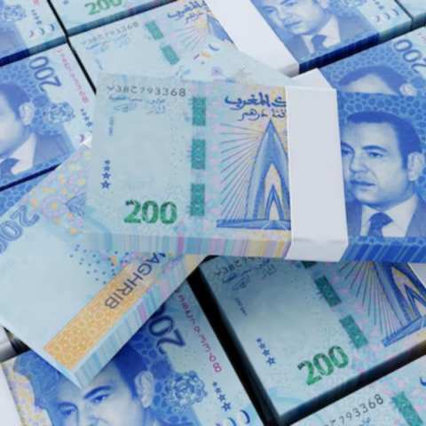 مركز: عجز السيولة البنكية يبلغ 138,3 مليار درهم