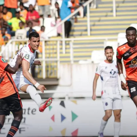 كأس الكونفدرالية الإفريقية.. أولمبيك آسفي يفوز خارج أرضه على سان بيدرو الإيفواري (2-1)