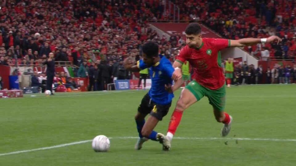 پيلانتي واحد و12 معلقا غاضبا