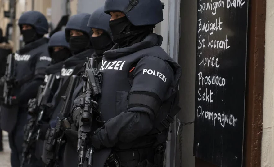 المغرب يساعد النمسا في توقيف مشتبه فيه متورط في التخطيط لاعتداءات إرهابية