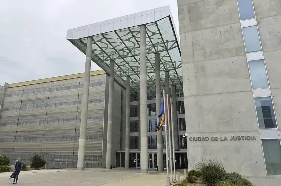 الحجز على أموال قنصلية مغربية بإسبانيا لتسديد تعويضات تحرش جنسي