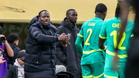 بابي ثياو.. المدرب الذي حوّل جمال بطولة “الكان” إلى حرب أعصاب في نهائي الرباط