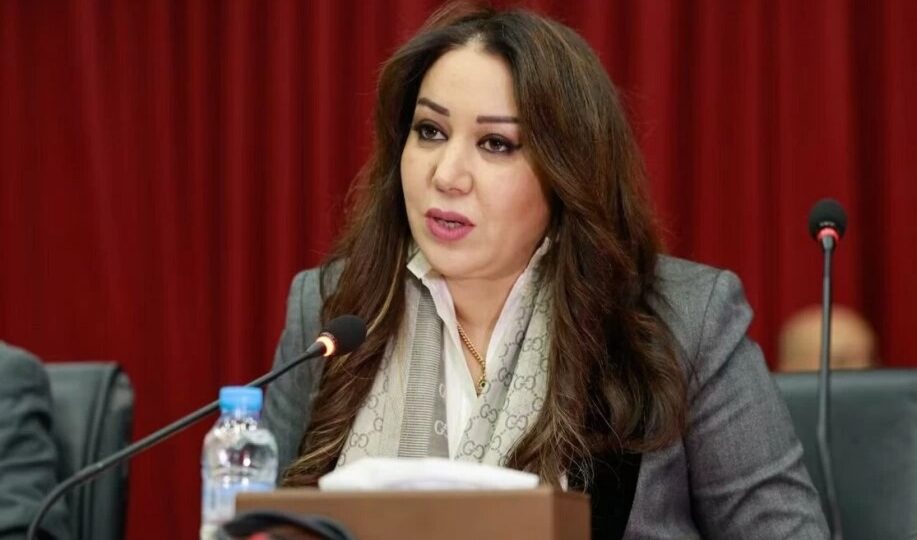 رغم الانتقادات.. الرميلي تدافع بقوة عن مركز الألعاب الإلكترونية وتؤجل الحسم فيه