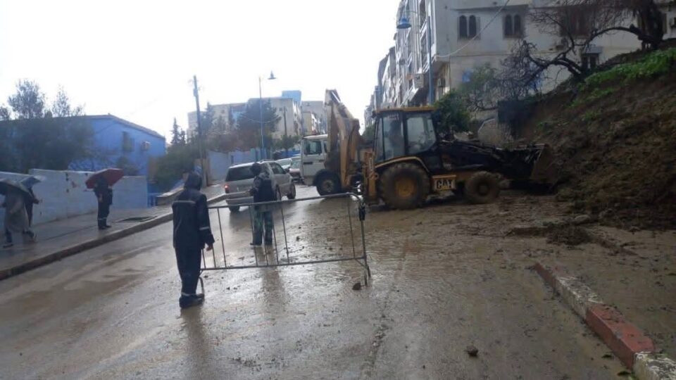 حقوقيون يطالبون بفتح تحقيق قضائي في “هشاشة” البنية التحتية بشفشاون