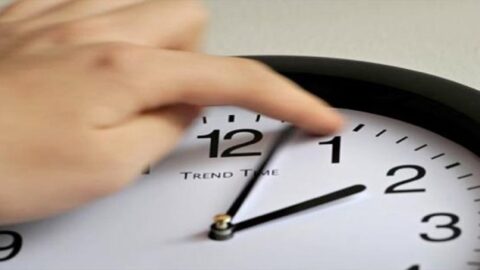 برلماني يسائل أخنوش حول الحصيلة الاقتصادية والطاقية لقرار اعتماد الساعة الإضافية