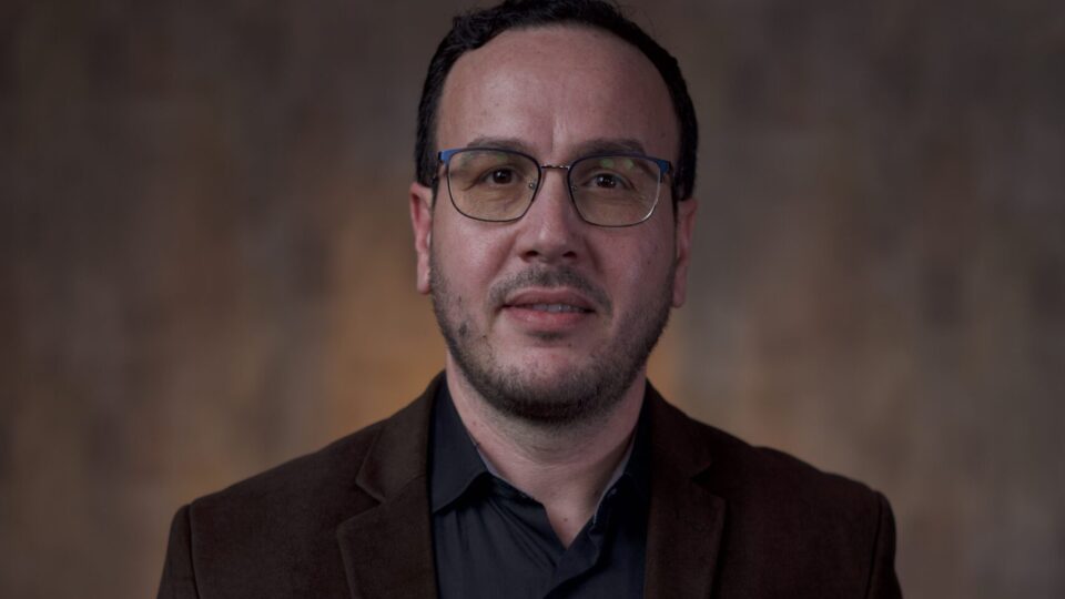 الحاجي: فيضانات القصر الكبير ليست حدثاً طارئاً بل استعادة لذاكرة المدينة