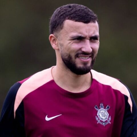 المغربي زكرياء لبيض ينضم إلى صفوف نادي كورينثيانز البرازيلي