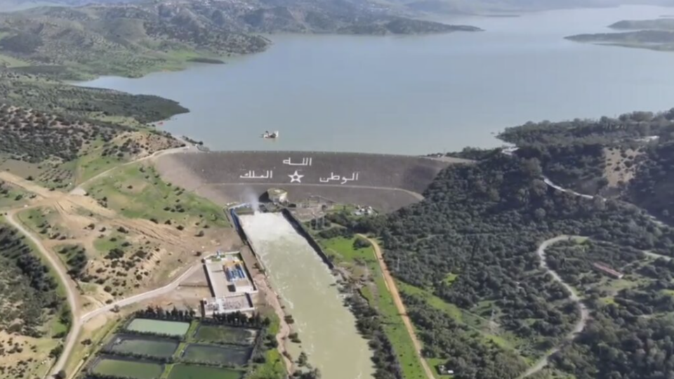 مخزون سد وادي المخازن يرتفع إلى 988 مليون متر مكعب بنسبة ملء %146.85