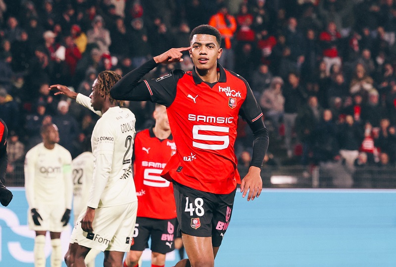 ستاد رين يستعيد خدمات آيت بودلال قبل مواجهة أوكسير