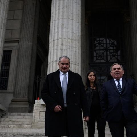 “فضيحة دولة”.. مسؤول فرنسي أمام القضاء بسبب تهريب أطنان من الحشيش المغربي