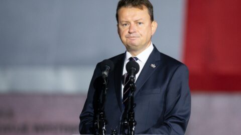 بولندا تدعو فرنسا وإيطاليا وإسبانيا إلى زيادة الإنفاق الدفاعي