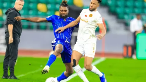 جامعة الكرة تُهنئ فريق بركان بعد التأهل لنصف نهائي أبطال إفريقيا