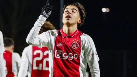 رسميا.. ريان بونيدا يلتحق بالمنتخب الوطني لكرة القدم في إسبانيا