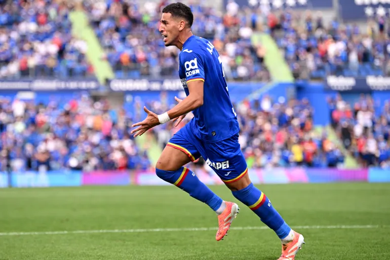 عبد الكبير عبقار يدافع عن نفسه بعد “لقطة لا أخلاقية” في مباراة خيتافي وأتلتيكو