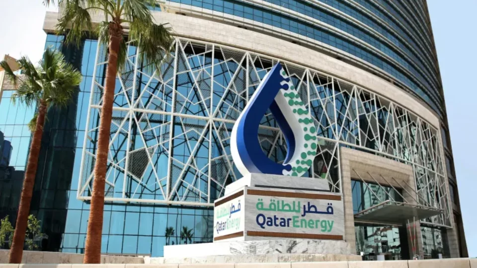 قطر للطاقة تعلن “حالة القوة القاهرة” لعملائها بسبب الحرب