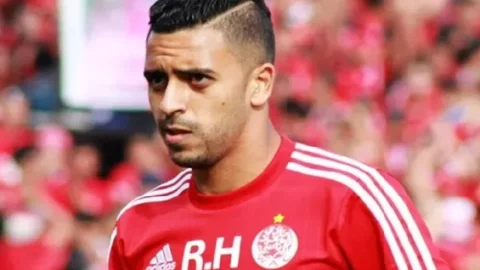 قاضي التحقيق يقرر إيداع اللاعب رضا الهجهوج سجن “عكاشة” بالدار البيضاء