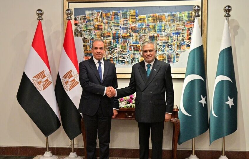 بريطانيا: مصر حالت دون انزلاق الشرق إلى حرب شاملة